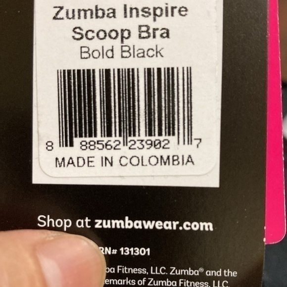 ZUMBA INSPIRE SCOOP BRA.  Glittery band X cross back NWT  Medium - Picture 10 of 12